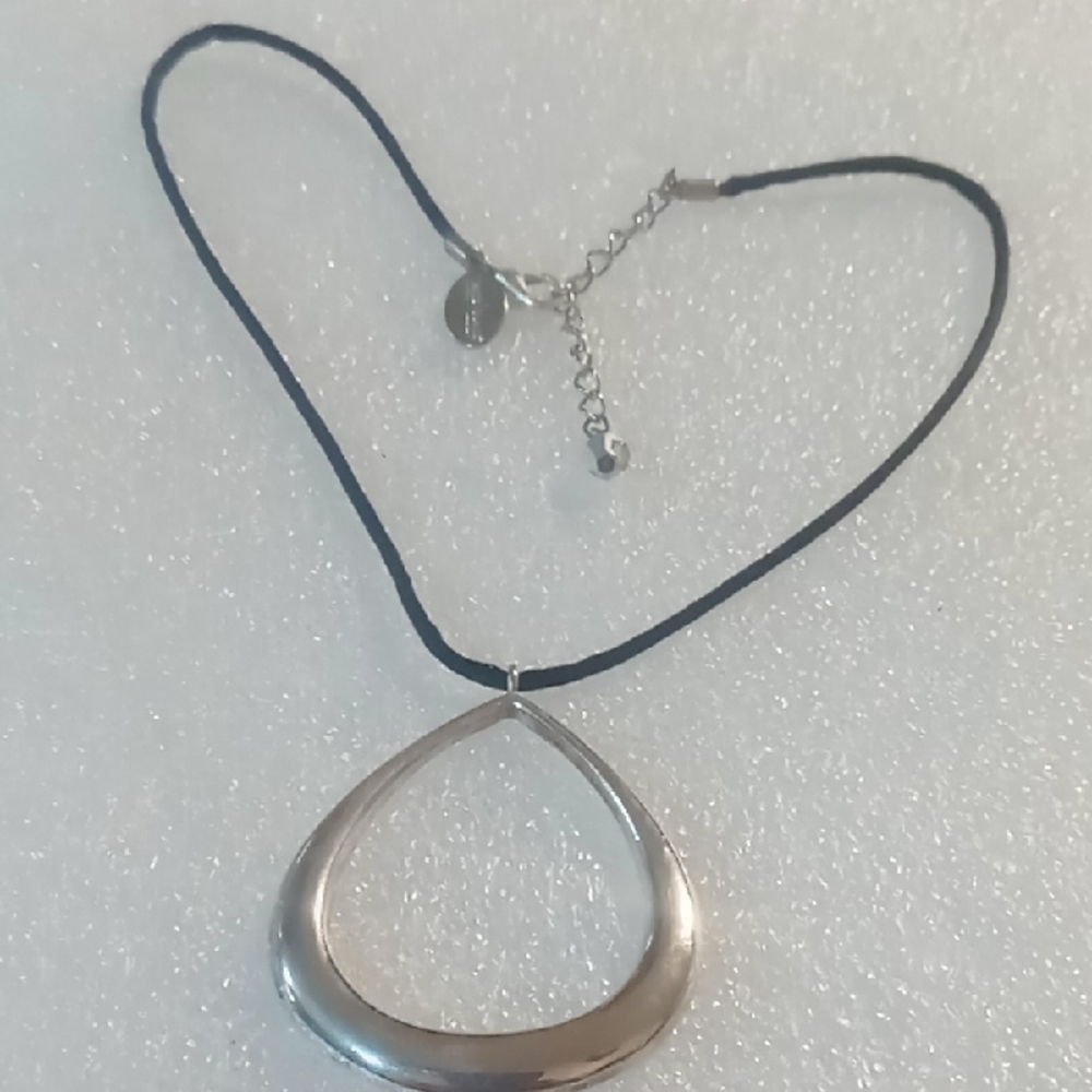 White House Black Market Silver and Black Teardrop Necklace 22in Long